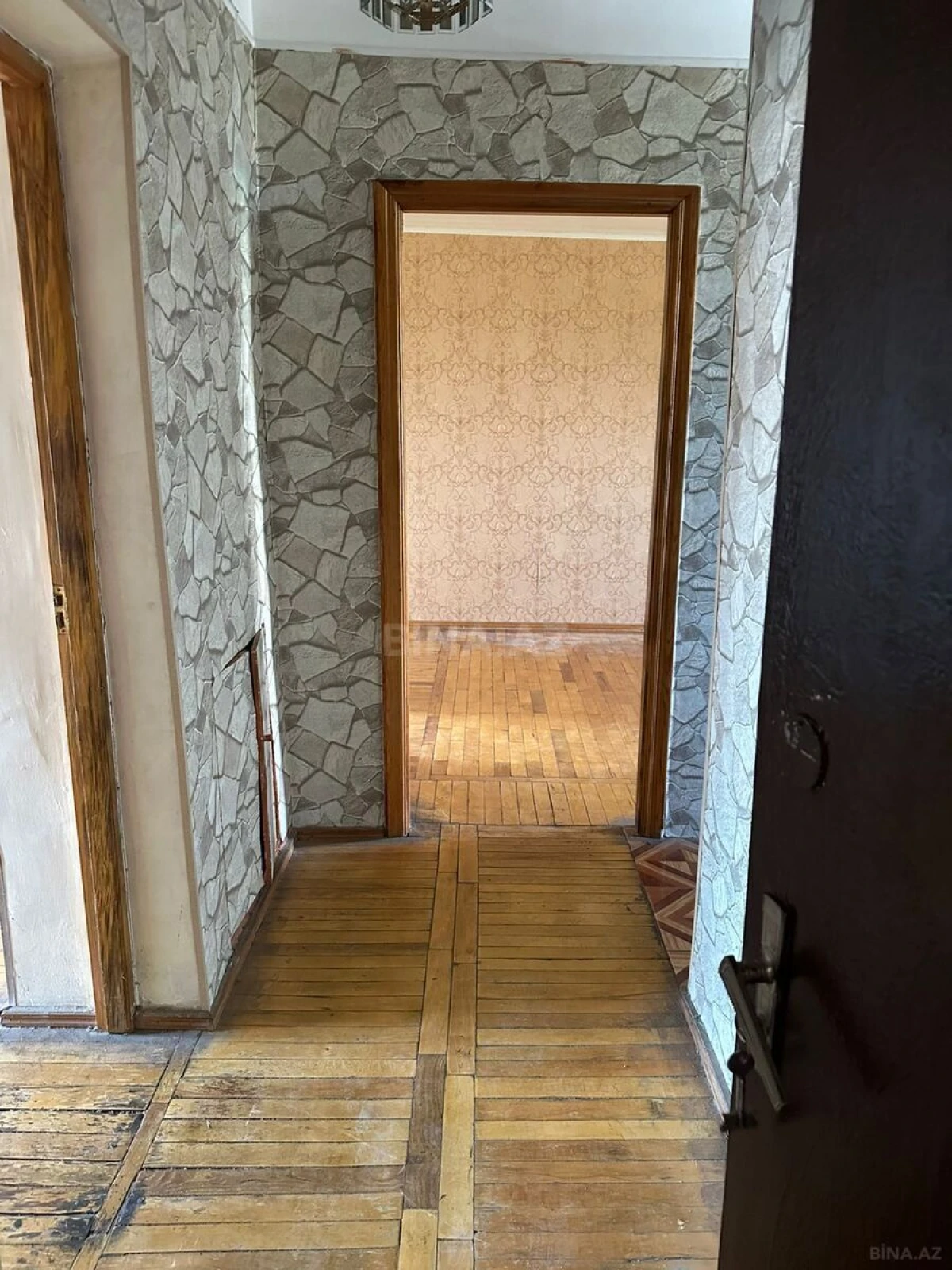 Satılır 3 otaqlı mənzil 65 m²