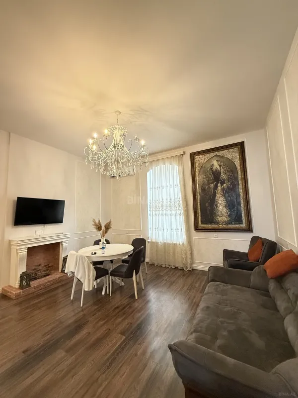 Satılır 2 otaqlı mənzil 80 m²