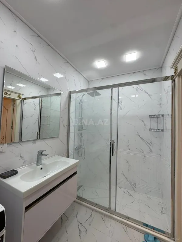 Kirayə verilir 2 otaqlı mənzil 75 m²