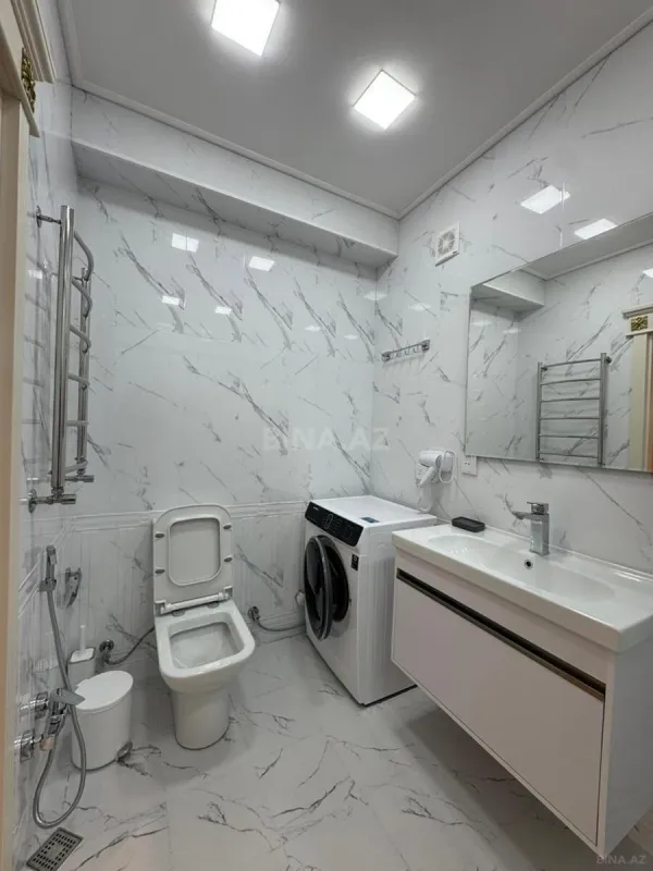 Kirayə verilir 2 otaqlı mənzil 75 m²