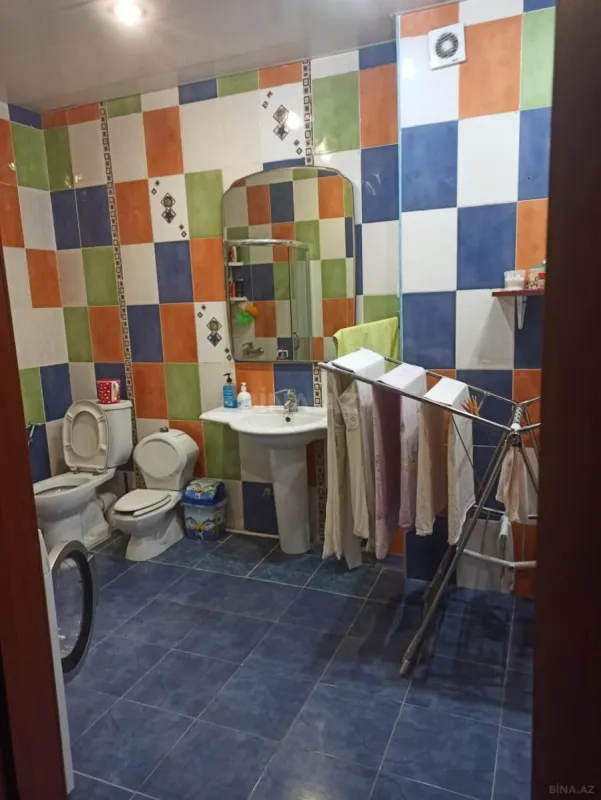 Satılır 3 otaqlı mənzil 137 m²