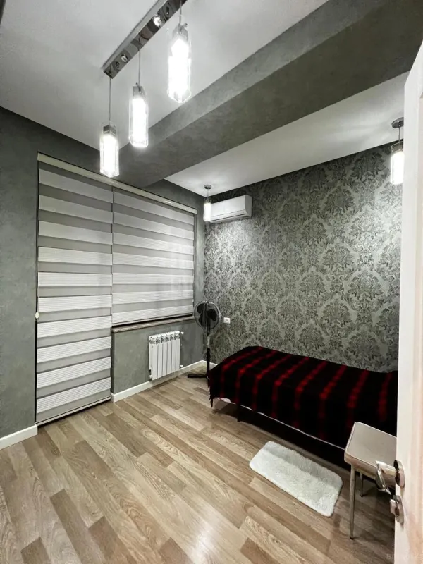 Satılır 3 otaqlı mənzil 145 m²