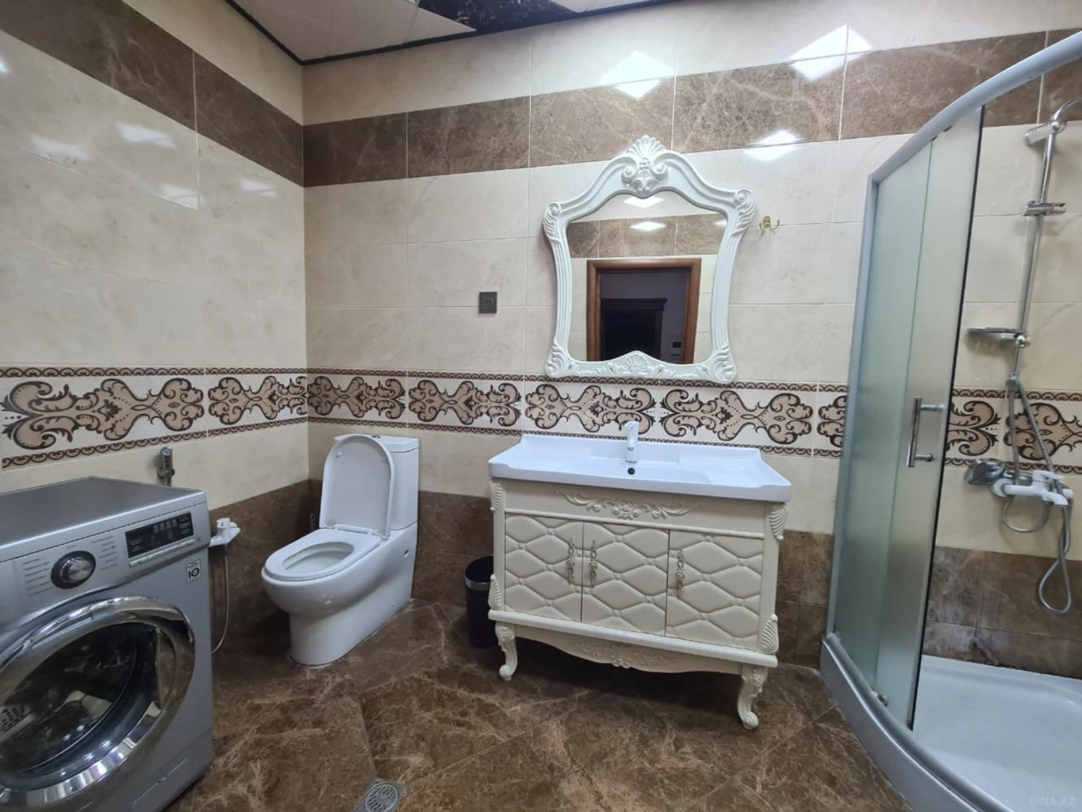 Kirayə verilir 3 otaqlı mənzil 150 m²
