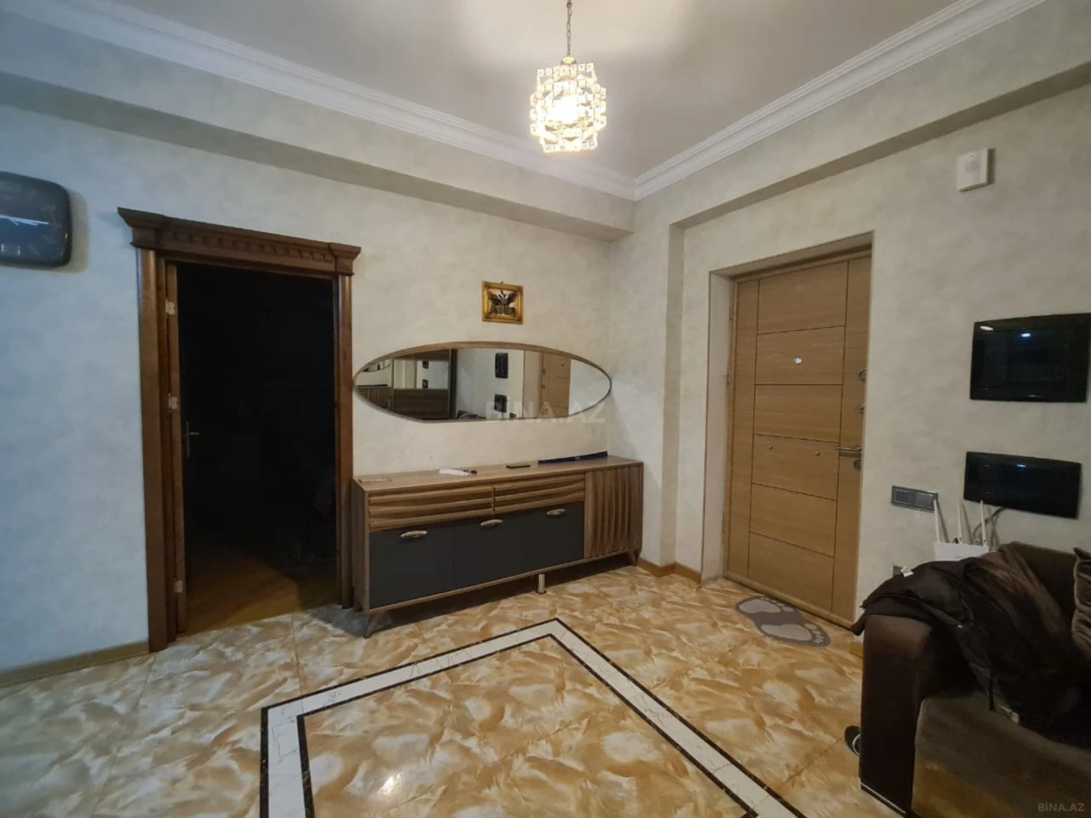 Kirayə verilir 3 otaqlı mənzil 150 m²