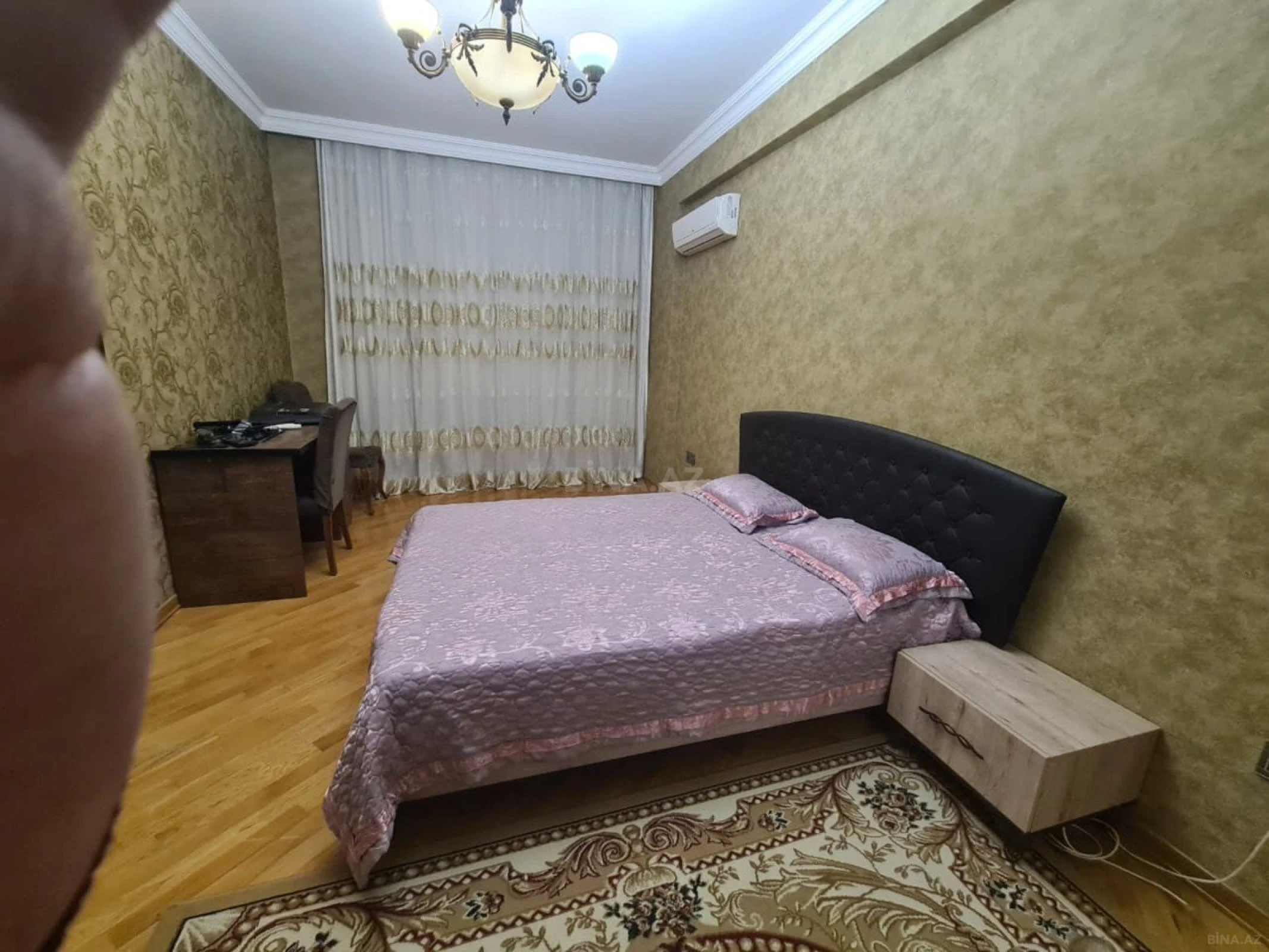 Kirayə verilir 3 otaqlı mənzil 150 m²