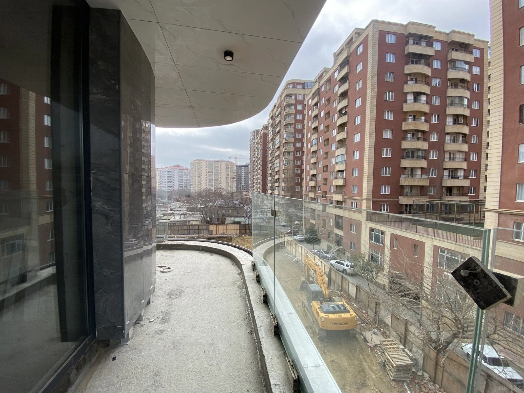 Satılır 2 otaqlı mənzil 56 m²