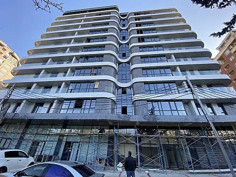 Satılır 2 otaqlı mənzil 56 m²