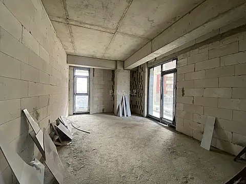 Satılır 2 otaqlı mənzil 56 m²