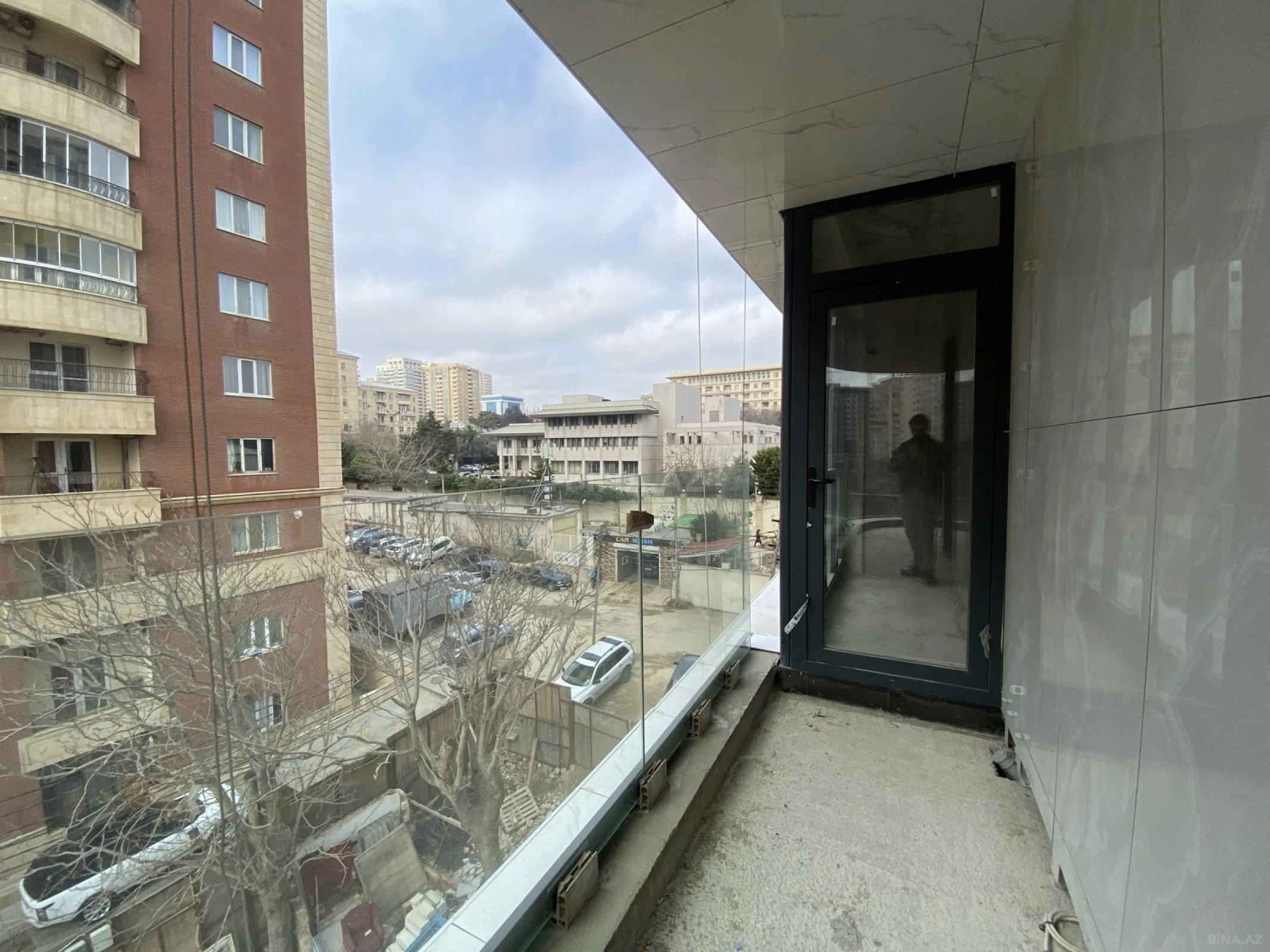 Satılır 2 otaqlı mənzil 56 m²