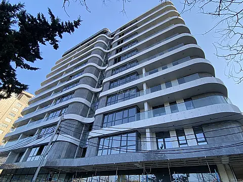 Satılır 2 otaqlı mənzil 56 m²