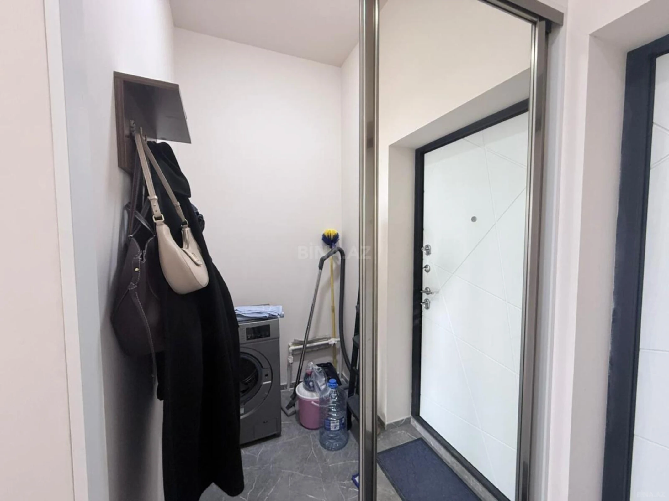 Satılır 2 otaqlı mənzil 52 m²