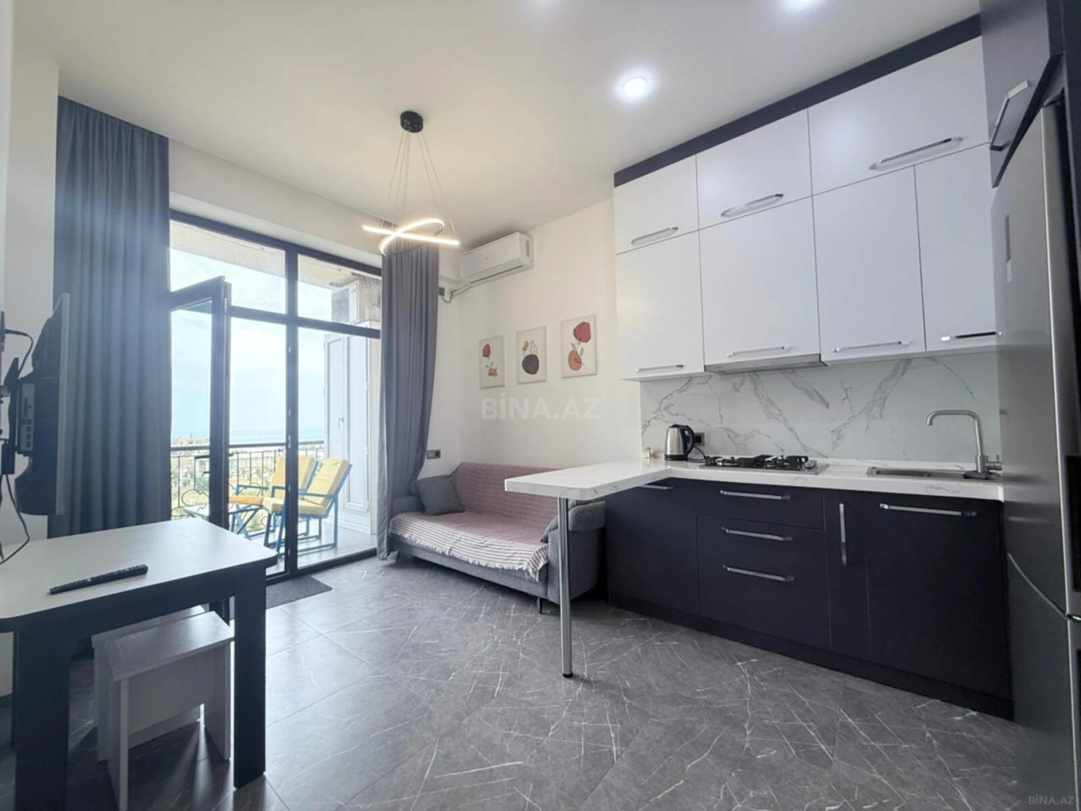 Satılır 2 otaqlı mənzil 52 m²