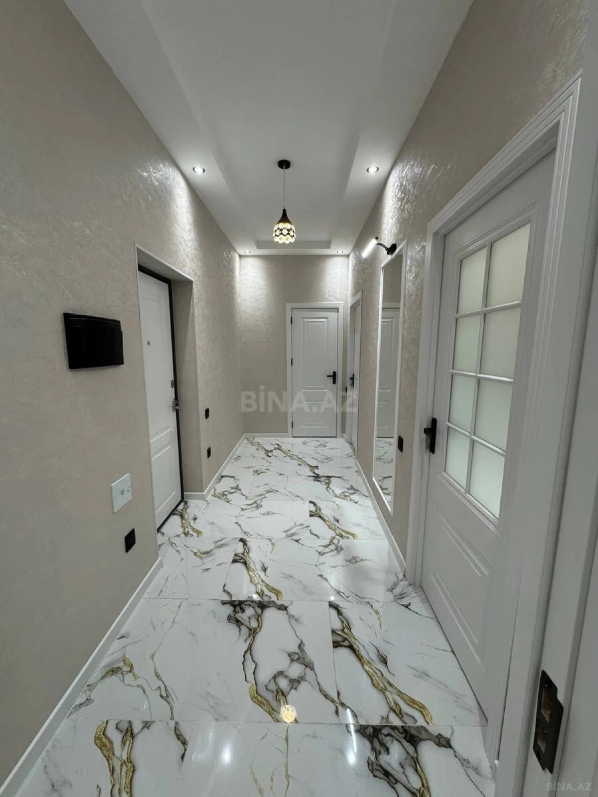 Satılır 2 otaqlı mənzil 70 m²