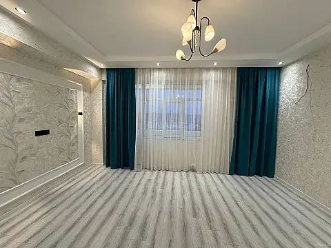 Satılır 2 otaqlı mənzil 70 m²