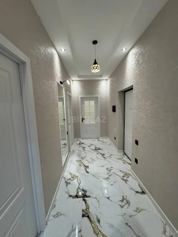 Satılır 2 otaqlı mənzil 70 m²