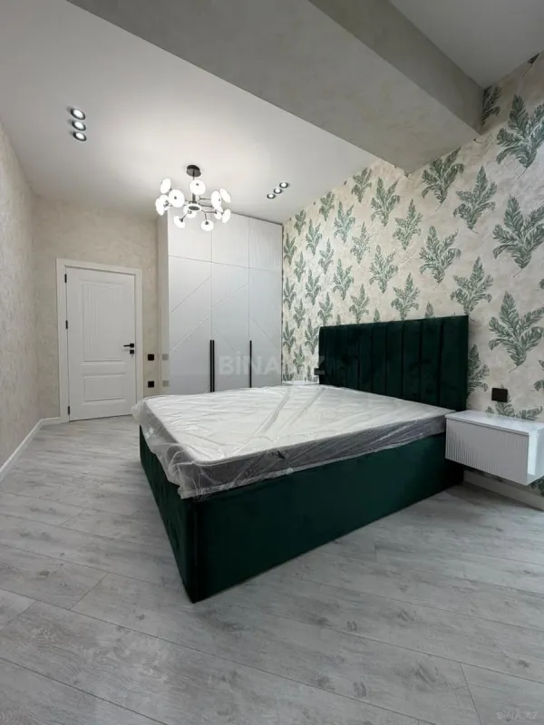 Satılır 3 otaqlı mənzil 107 m²