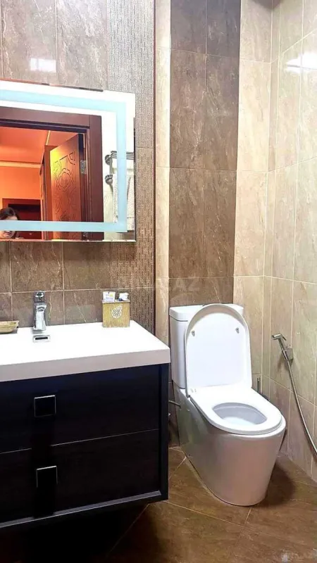 Satılır 4 otaqlı mənzil 185.5 m²