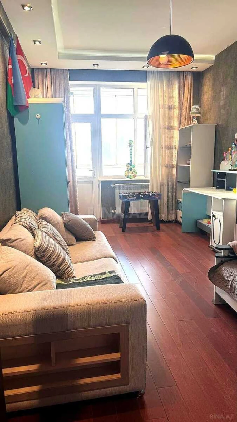 Satılır 4 otaqlı mənzil 185.5 m²