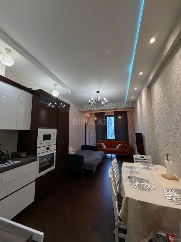Satılır 2 otaqlı mənzil 75 m²