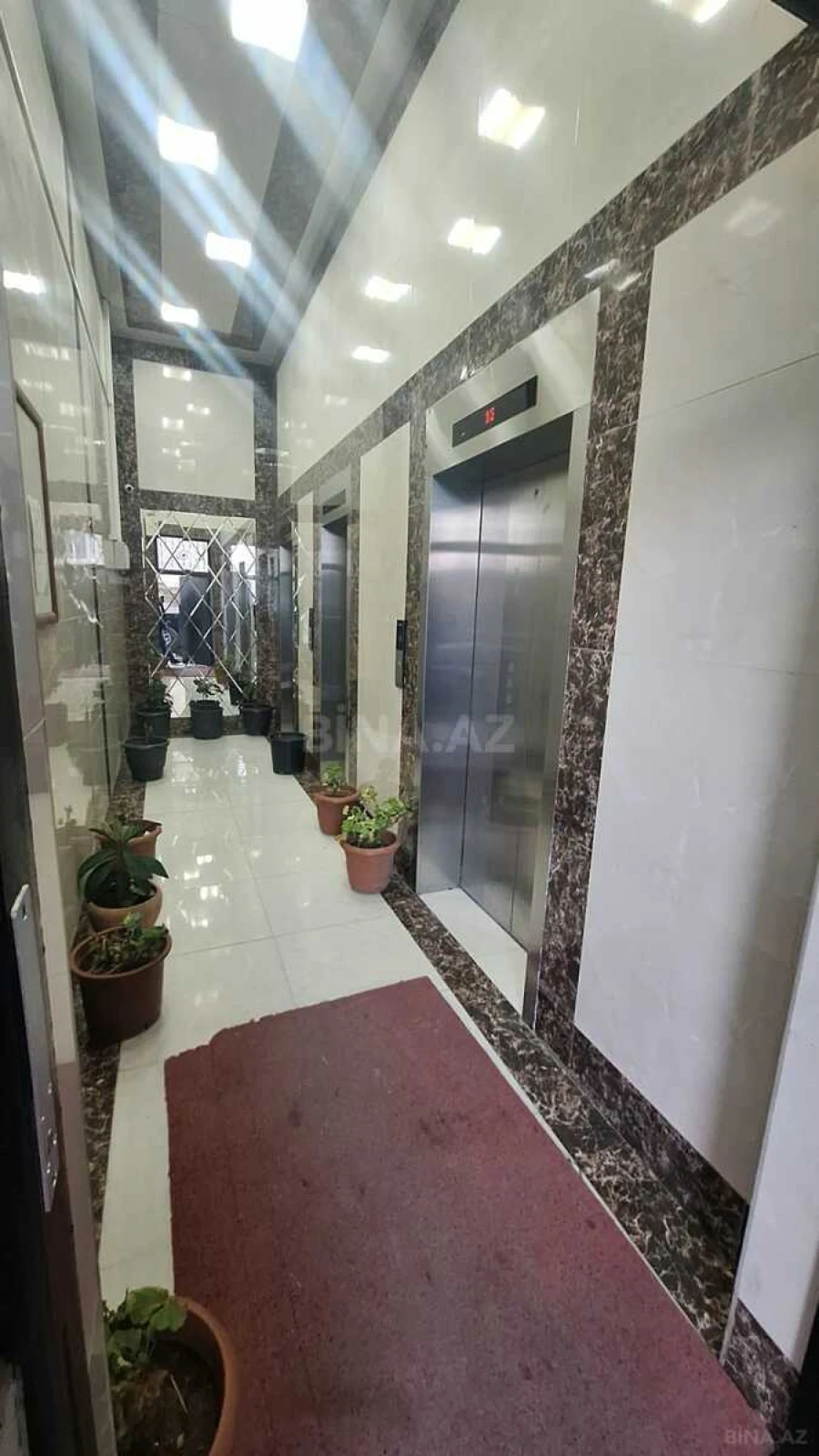 Satılır 2 otaqlı mənzil 78 m²
