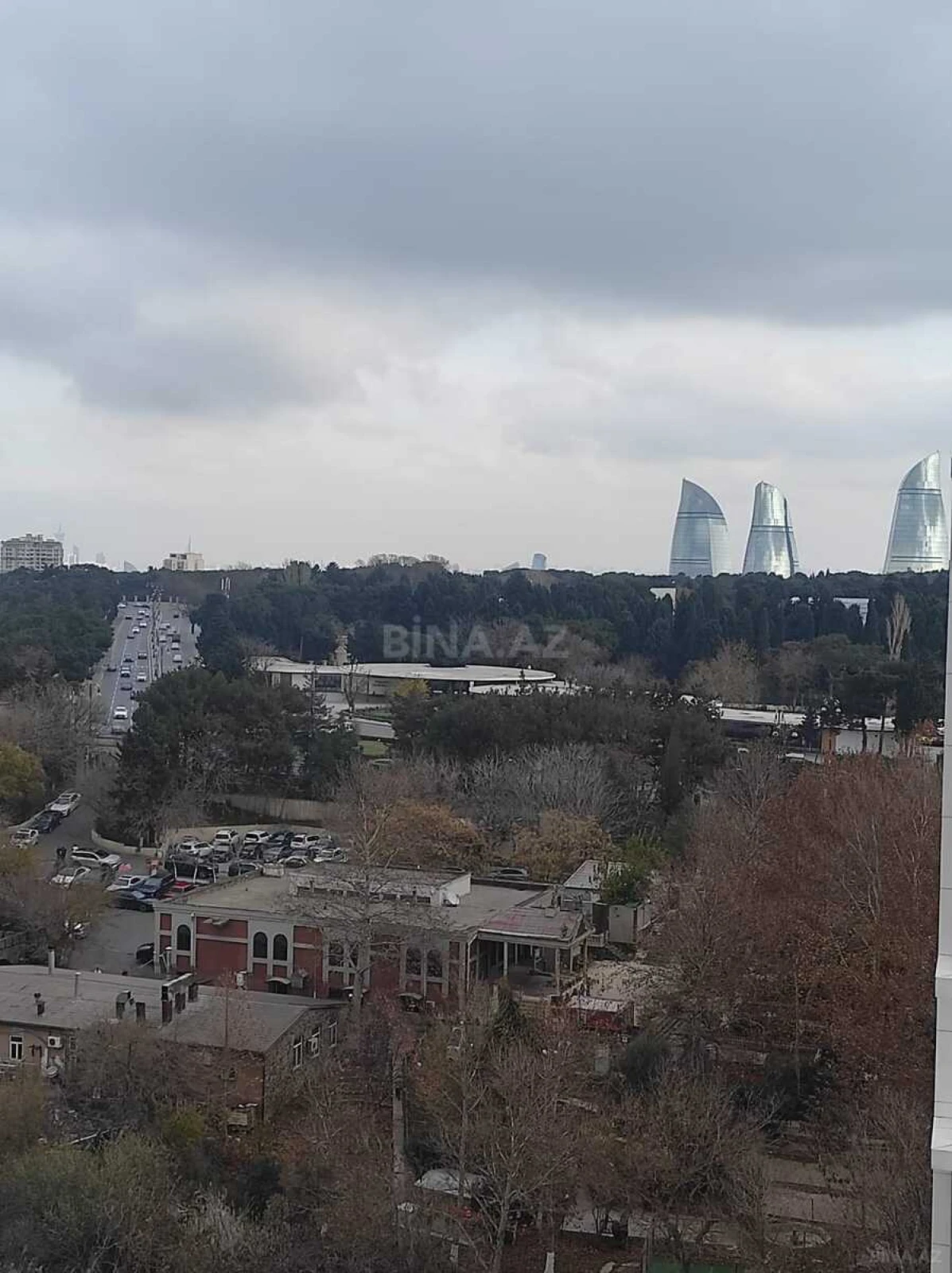 Satılır 2 otaqlı mənzil 78 m²