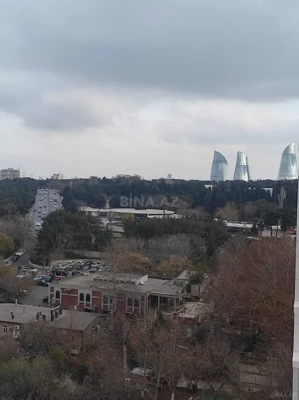 Satılır 2 otaqlı mənzil 78 m²