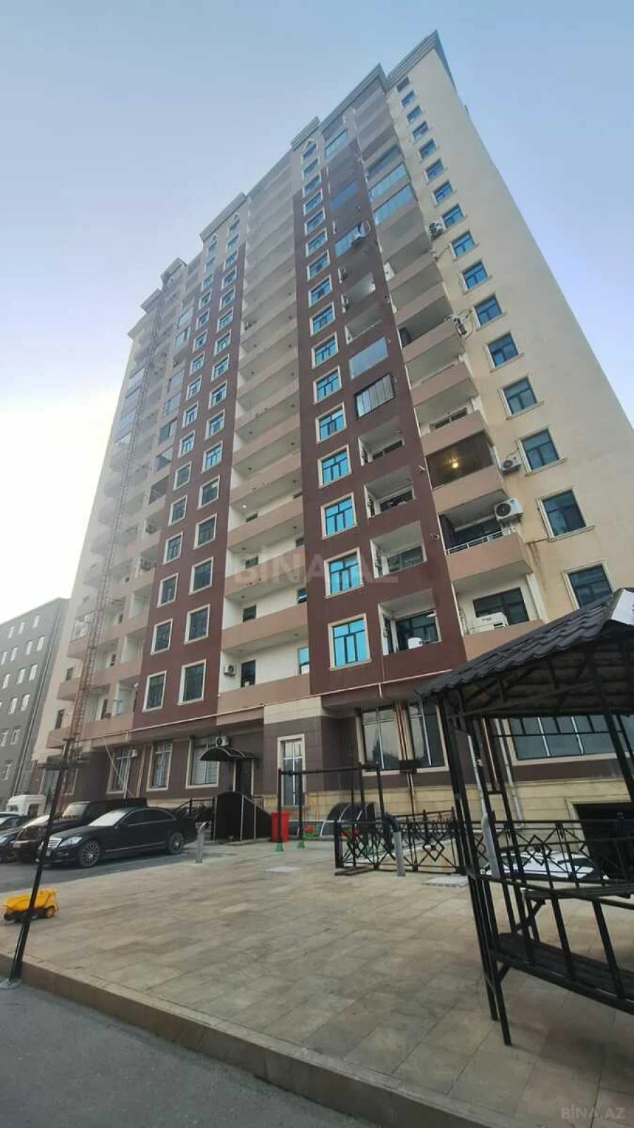 Satılır 2 otaqlı mənzil 78 m²