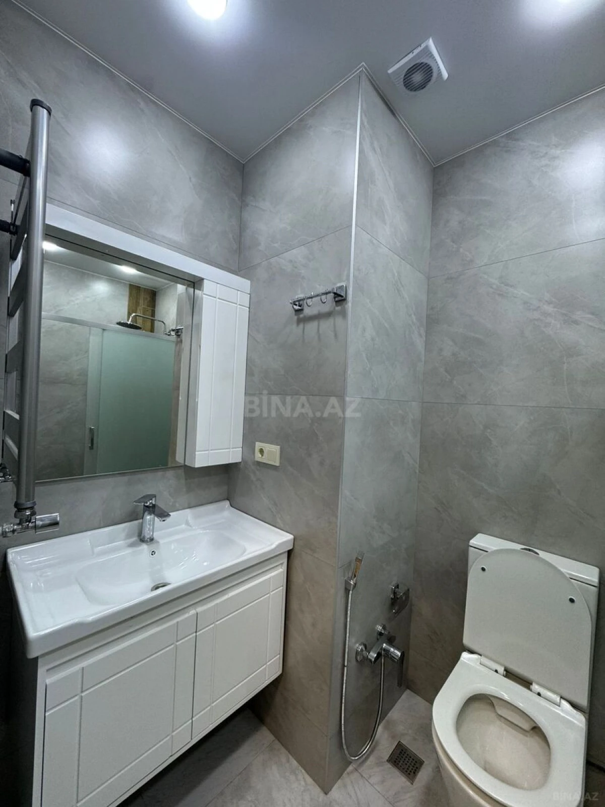 Kirayə verilir 3 otaqlı mənzil 85 m²