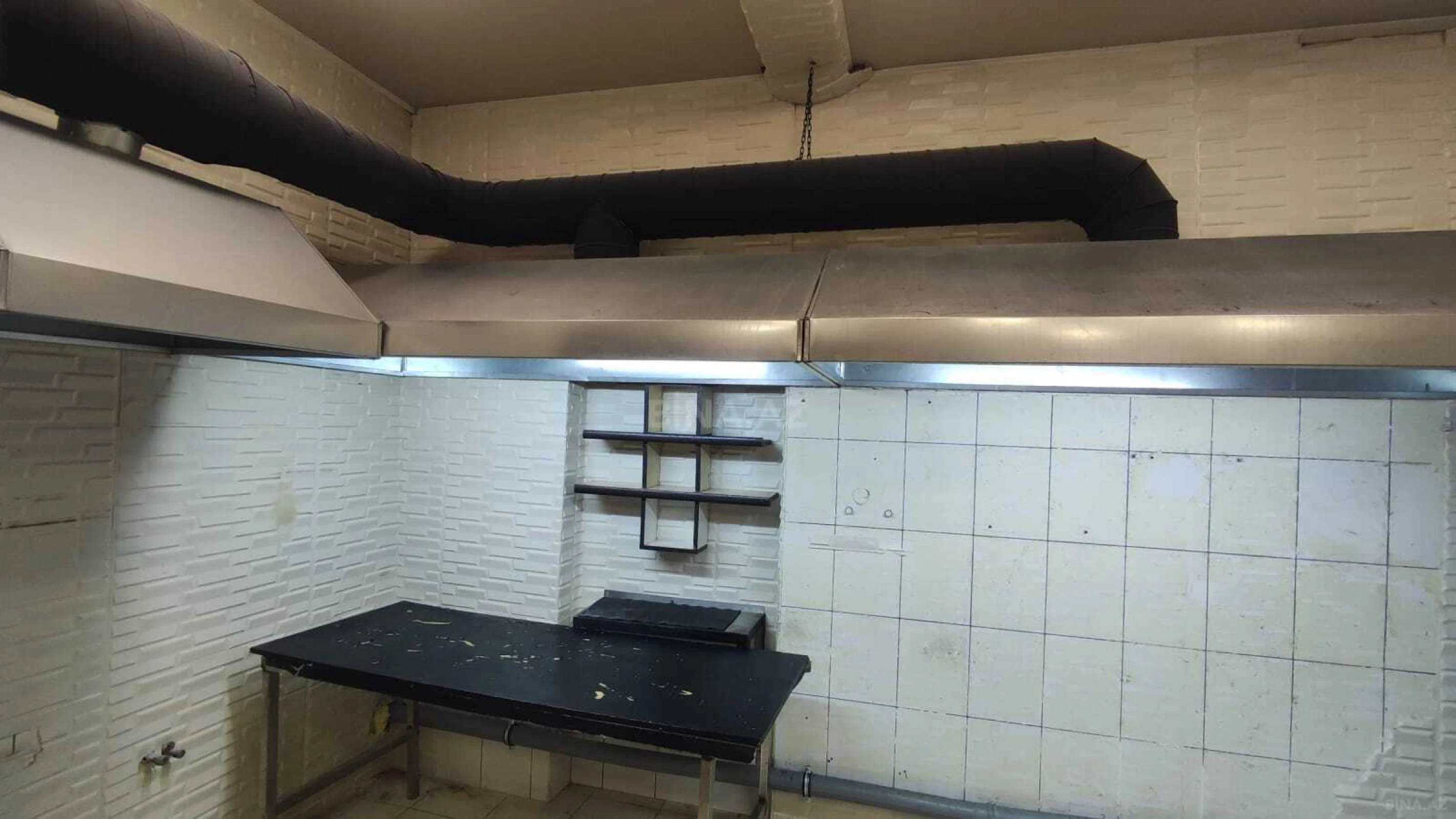 Kirayə verilir obyekt 71 m²