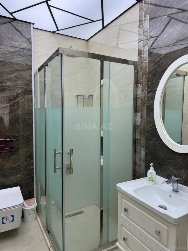 Kirayə verilir 3 otaqlı mənzil 143 m²