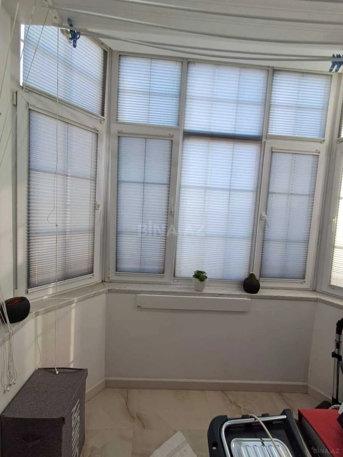 Satılır 2 otaqlı mənzil 72 m²