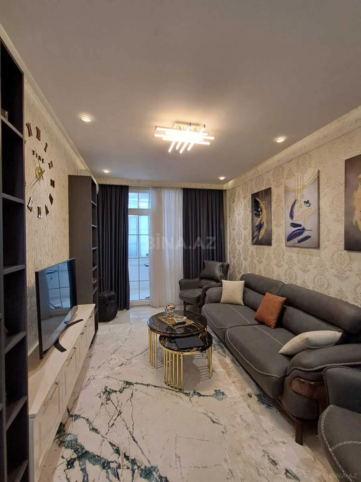 Satılır 2 otaqlı mənzil 72 m²