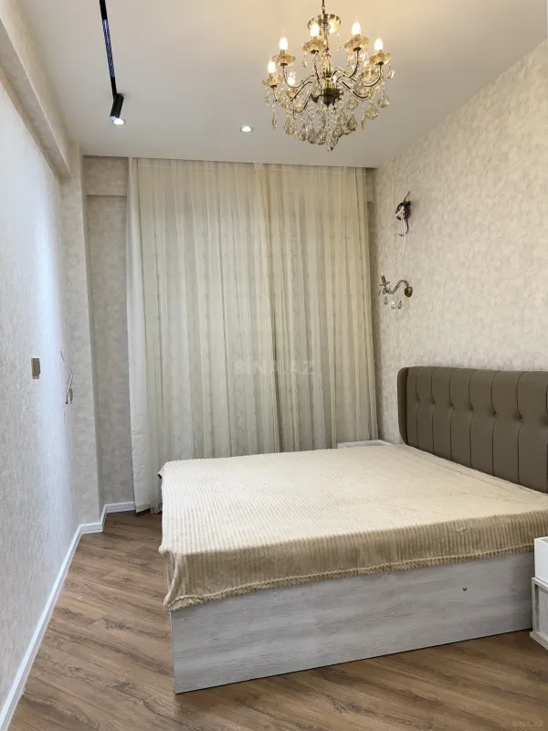 Kirayə verilir 2 otaqlı mənzil 75 m²