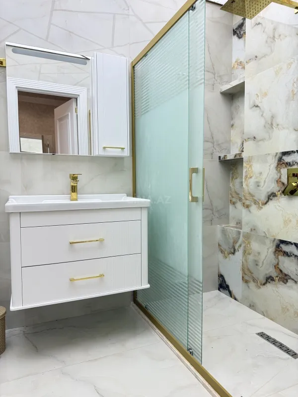 Kirayə verilir 2 otaqlı mənzil 75 m²