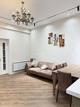 Kirayə verilir 2 otaqlı mənzil 75 m²