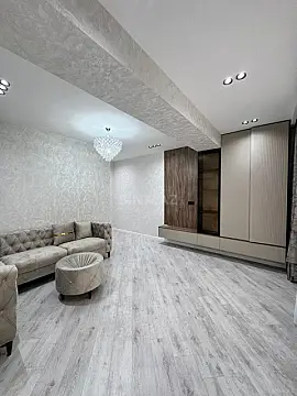Satılır 3 otaqlı mənzil 107 m²