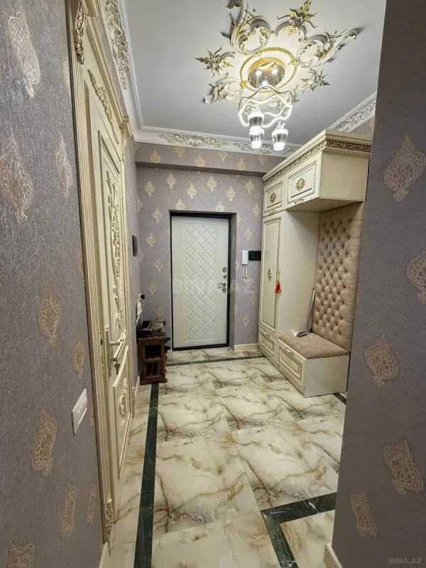 Satılır 2 otaqlı mənzil 80 m²