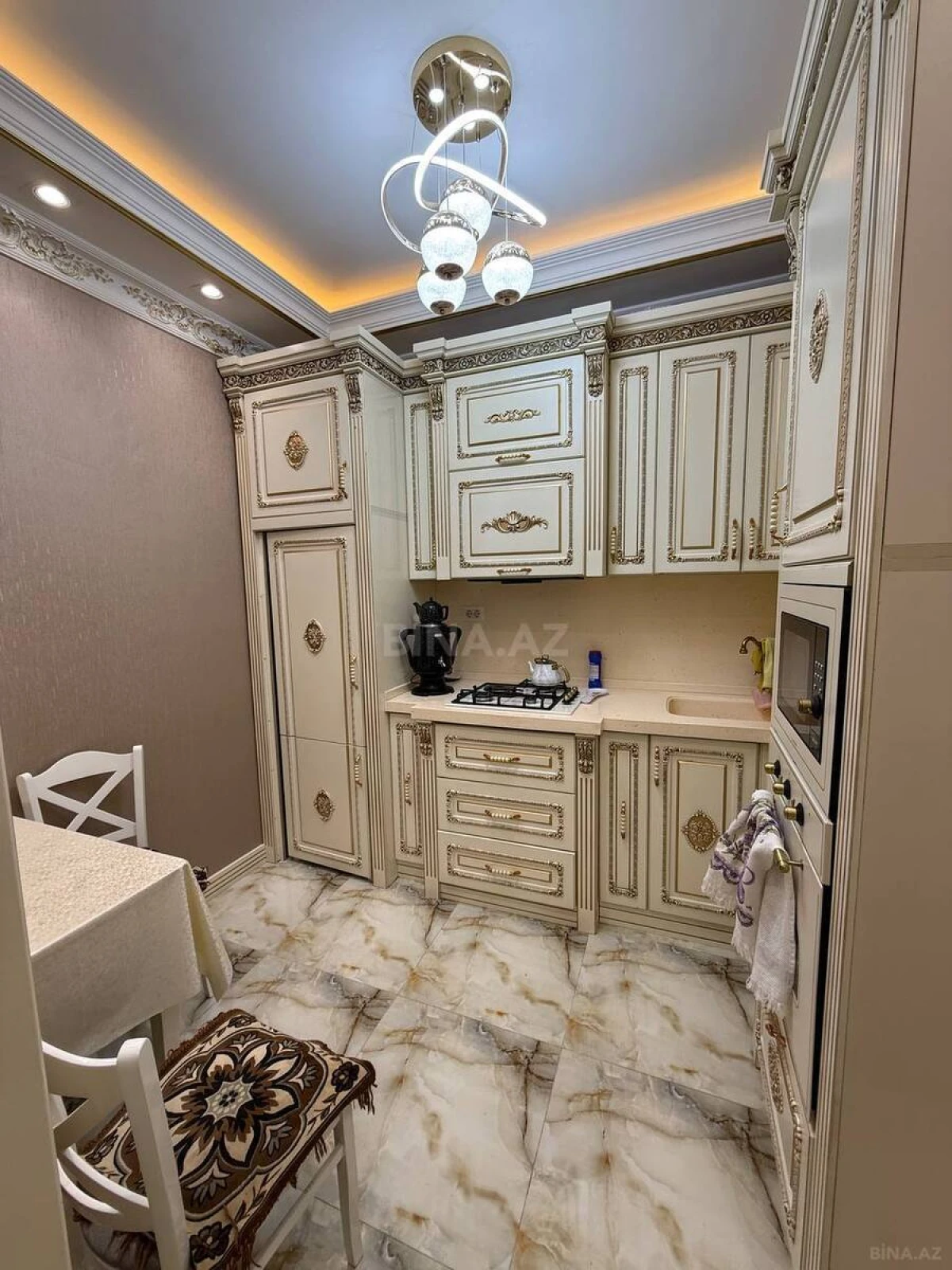 Satılır 2 otaqlı mənzil 80 m²