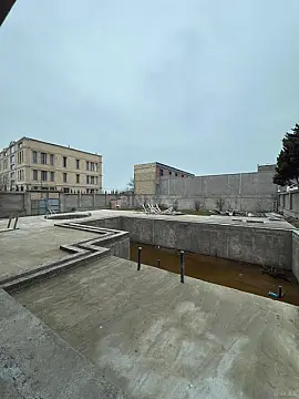 Satılır 5 otaqlı həyət evi 500 m²