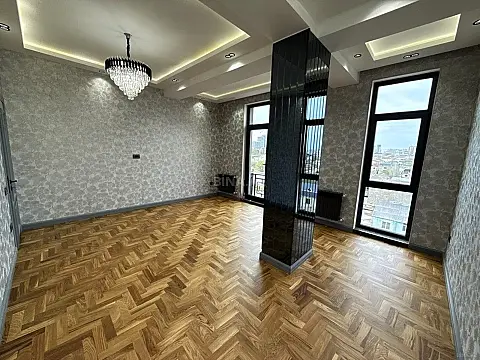 Satılır 3 otaqlı mənzil 117 m²