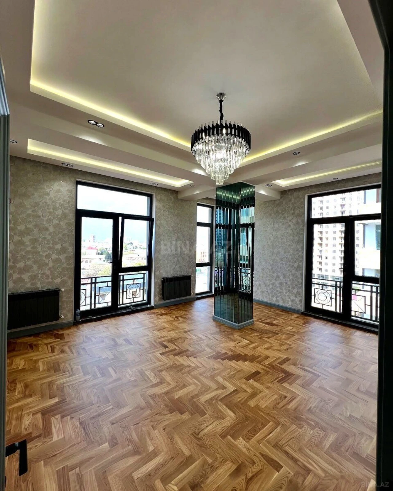 Satılır 3 otaqlı mənzil 117 m²
