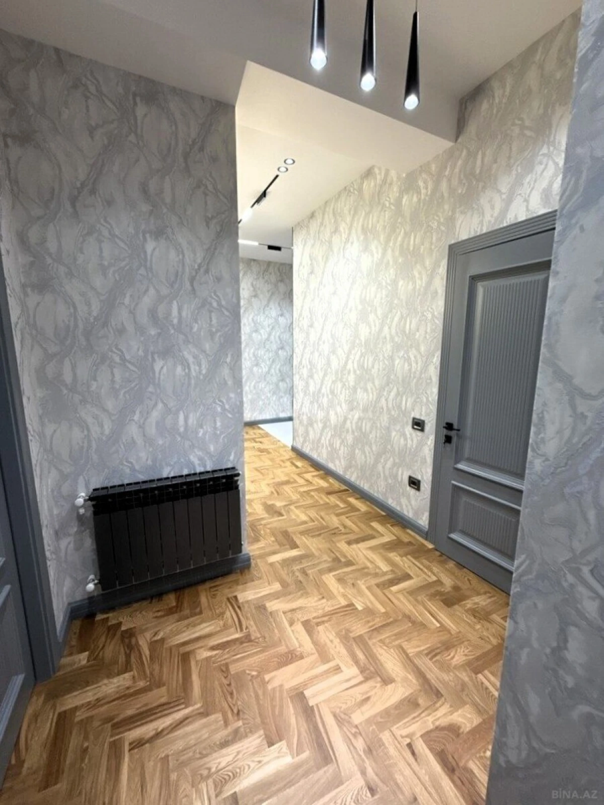 Satılır 3 otaqlı mənzil 117 m²