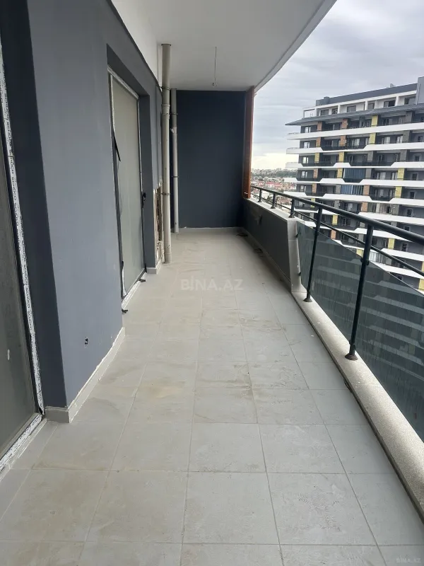 Satılır 3 otaqlı mənzil 114 m²