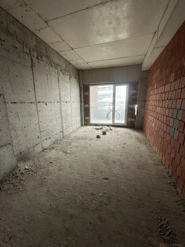 Satılır 3 otaqlı mənzil 114 m²