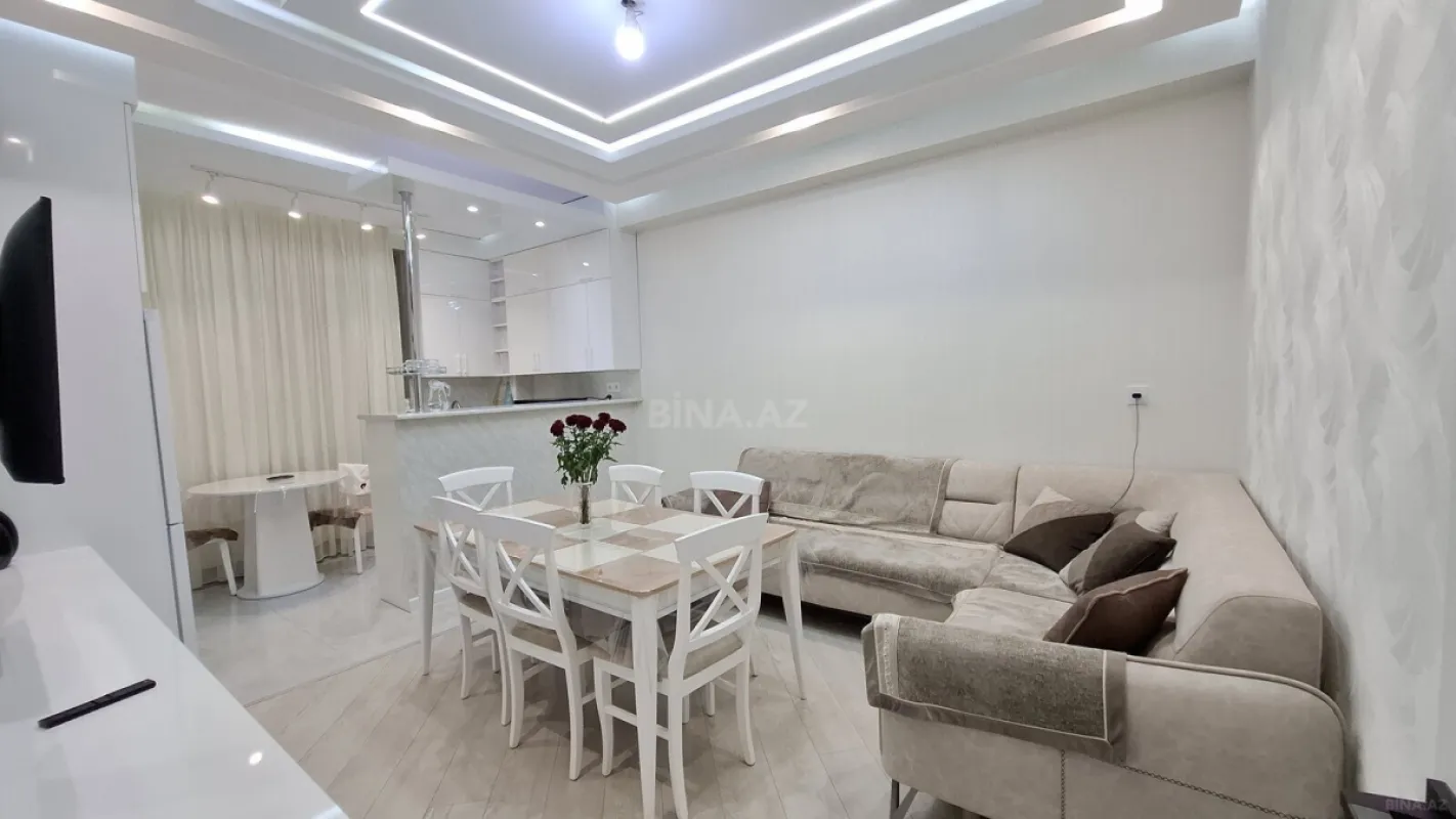Satılır 2 otaqlı mənzil 65 m²