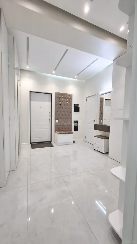 Satılır 2 otaqlı mənzil 65 m²