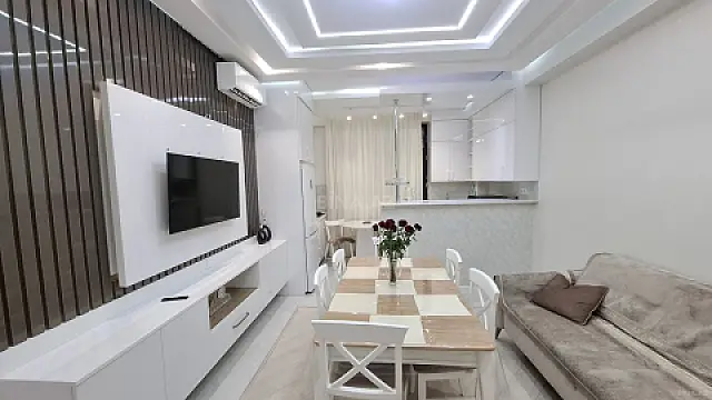 Satılır 2 otaqlı mənzil 65 m²