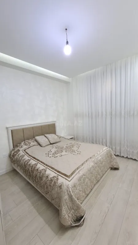 Satılır 2 otaqlı mənzil 65 m²