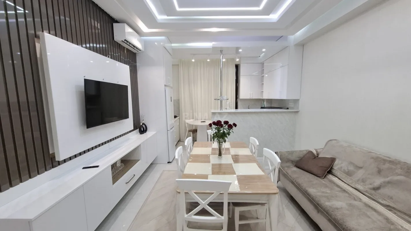 Satılır 2 otaqlı mənzil 65 m²