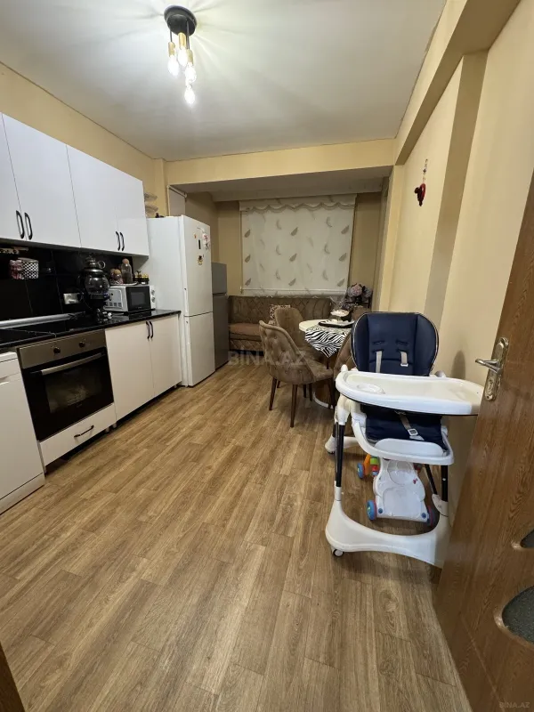 Satılır 3 otaqlı mənzil 118 m²